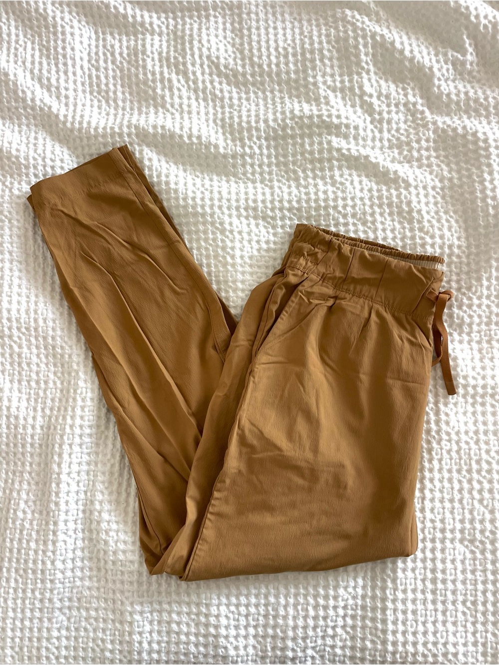 REI Women's Drawstring Lightweight Active Pants in Caramel